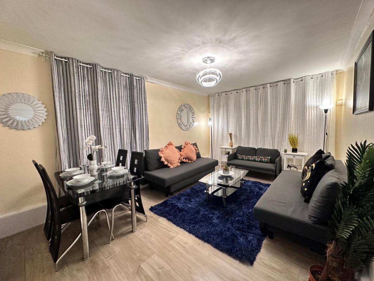 Posh 2-Bedroom, Living Room, Kitchen & 1.5 Bathroom Londra Esterno foto